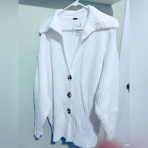 Free People White Cable knit cardigan. Size S. Oversized fit. New with tags